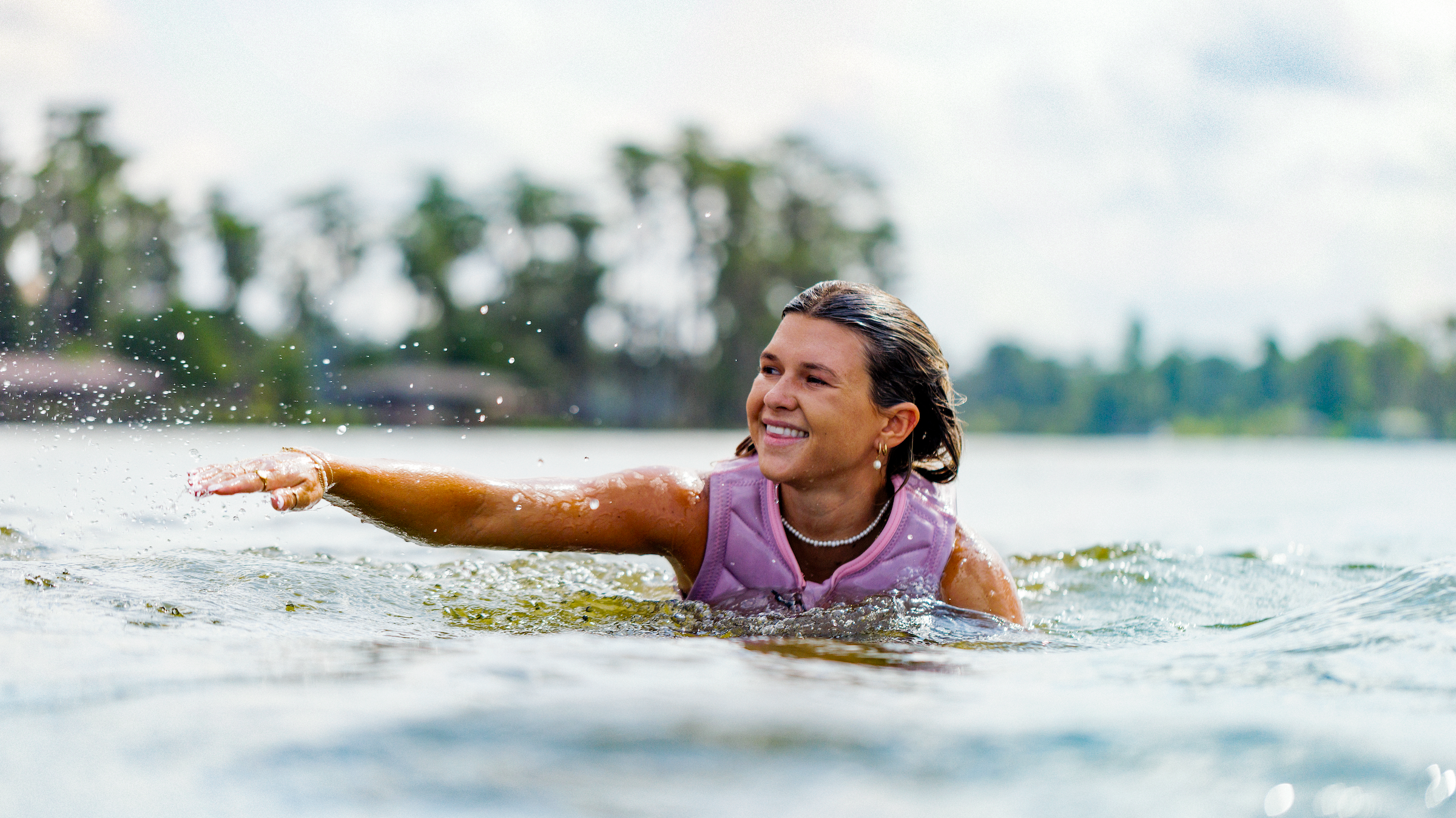 Follow Pro Wakesurf Athlete, Ashley Hebert shares her secrect on what follow picks she take out and what doesn't leave her side.