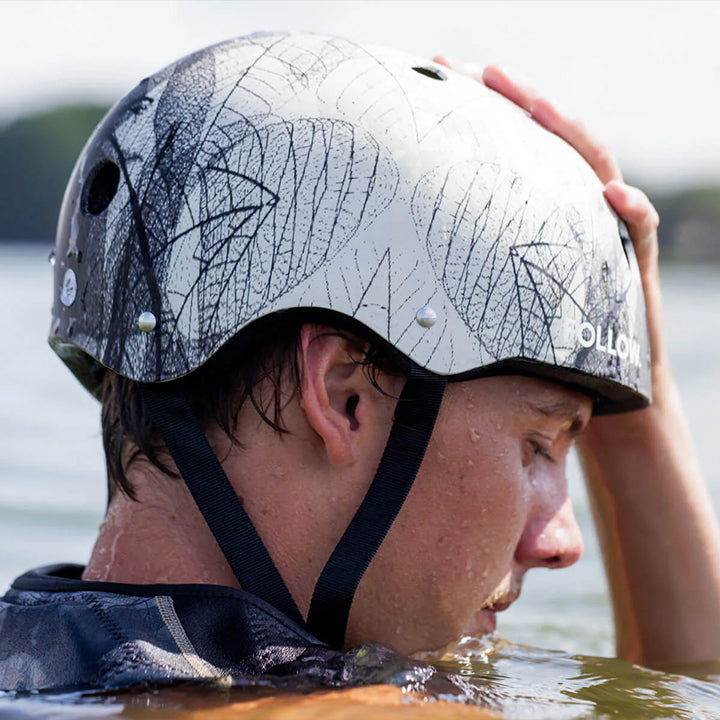 can i use a snowboard helmet for wakeboarding Ace Wake or kite surfing this is the helmet for you Wakeboard helmet - the best