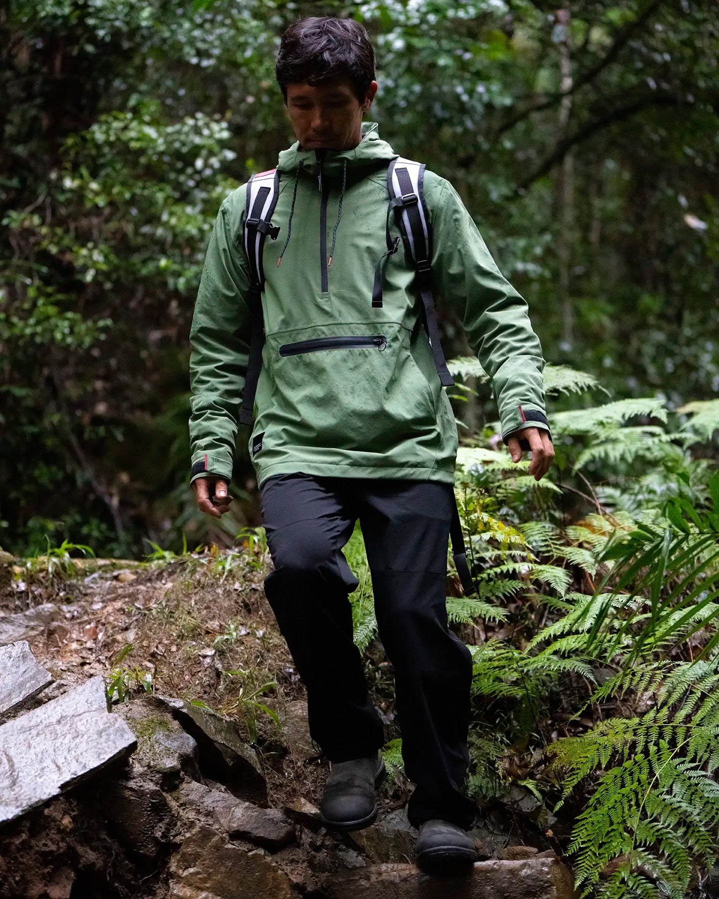 Follow Outer Spray Anorak Jacket - Olive Life Style 0