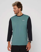 Follow Water Raglan 3/4 Tee - Black/Olive