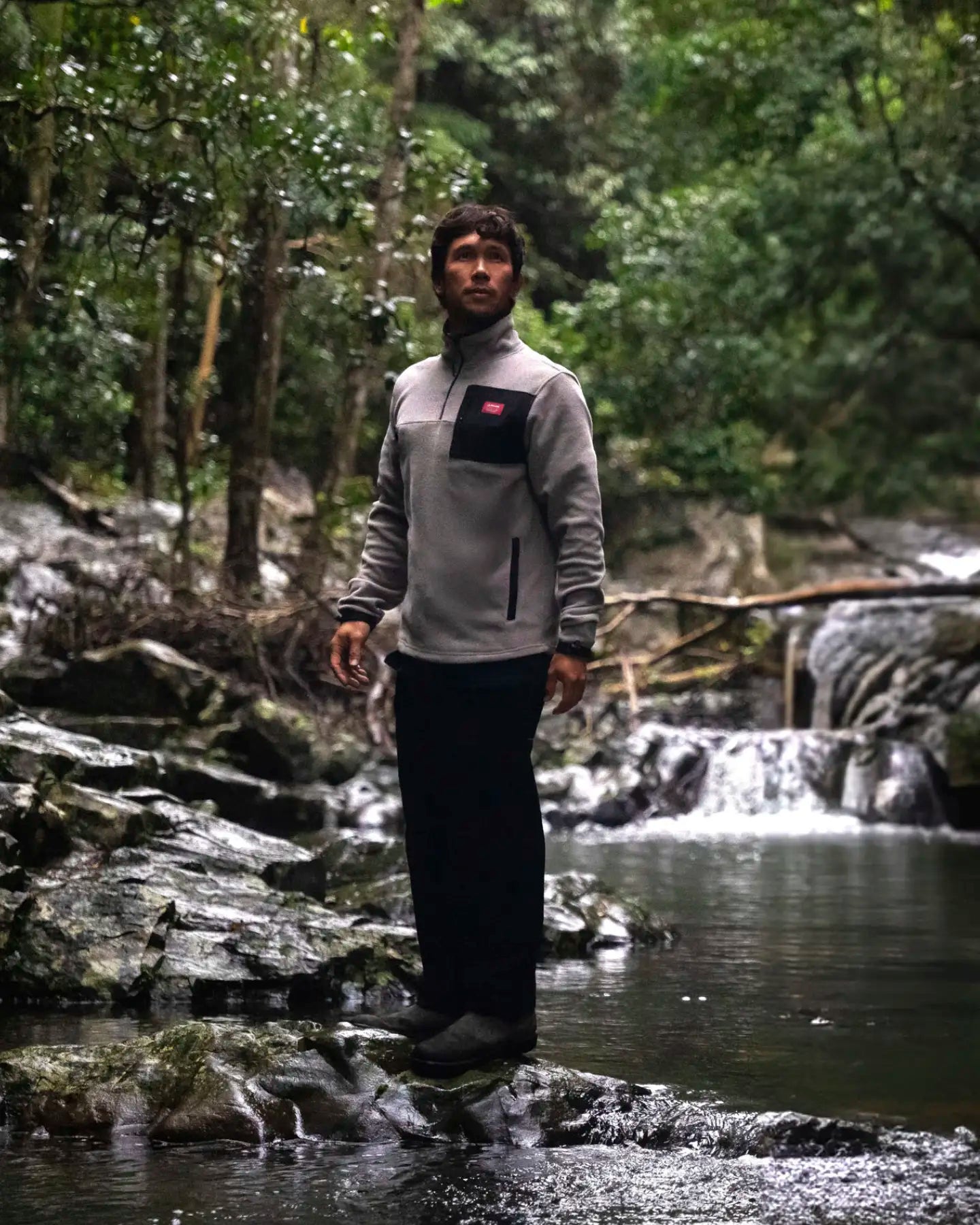 Follow Polar Crew - Stone lifestyle 2