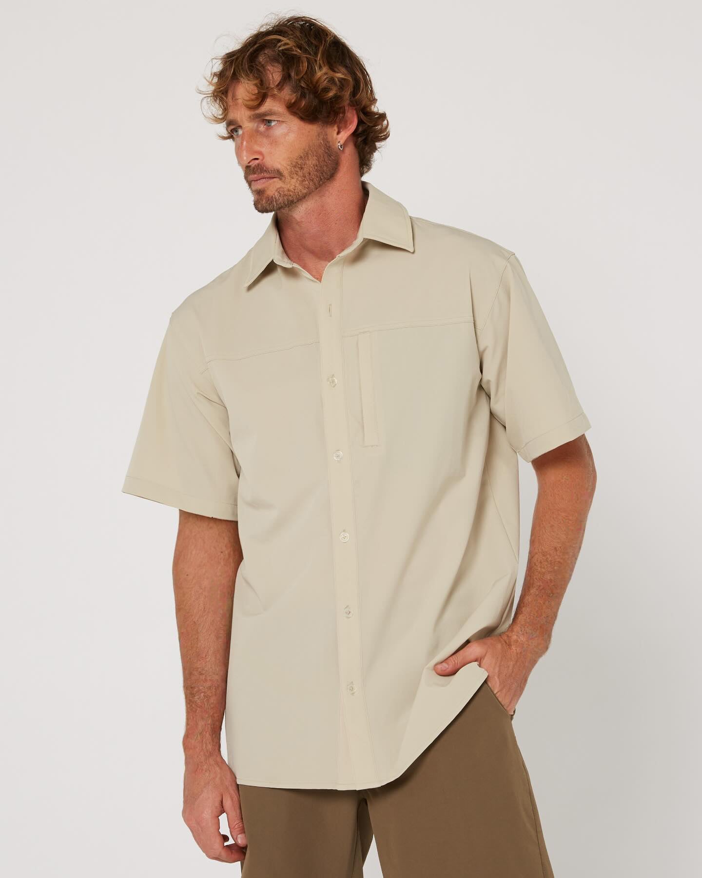 Follow Travel Shirt S/S - Cream 1