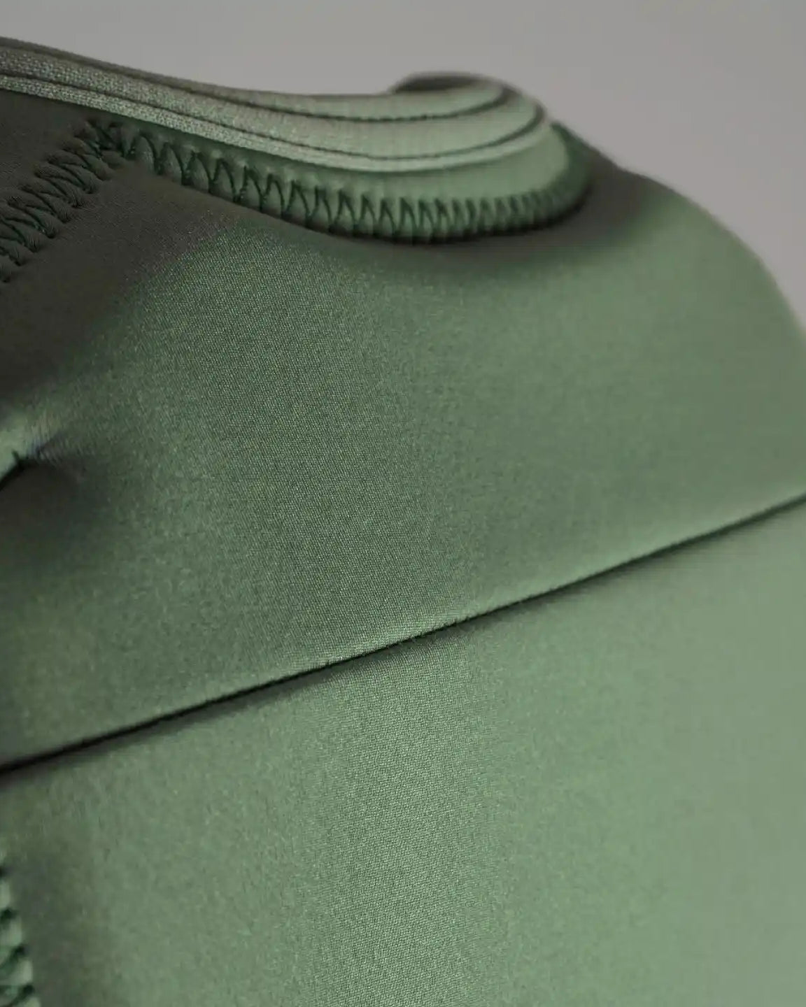 Follow Vid Impact Vest - Forest Green Back Neck