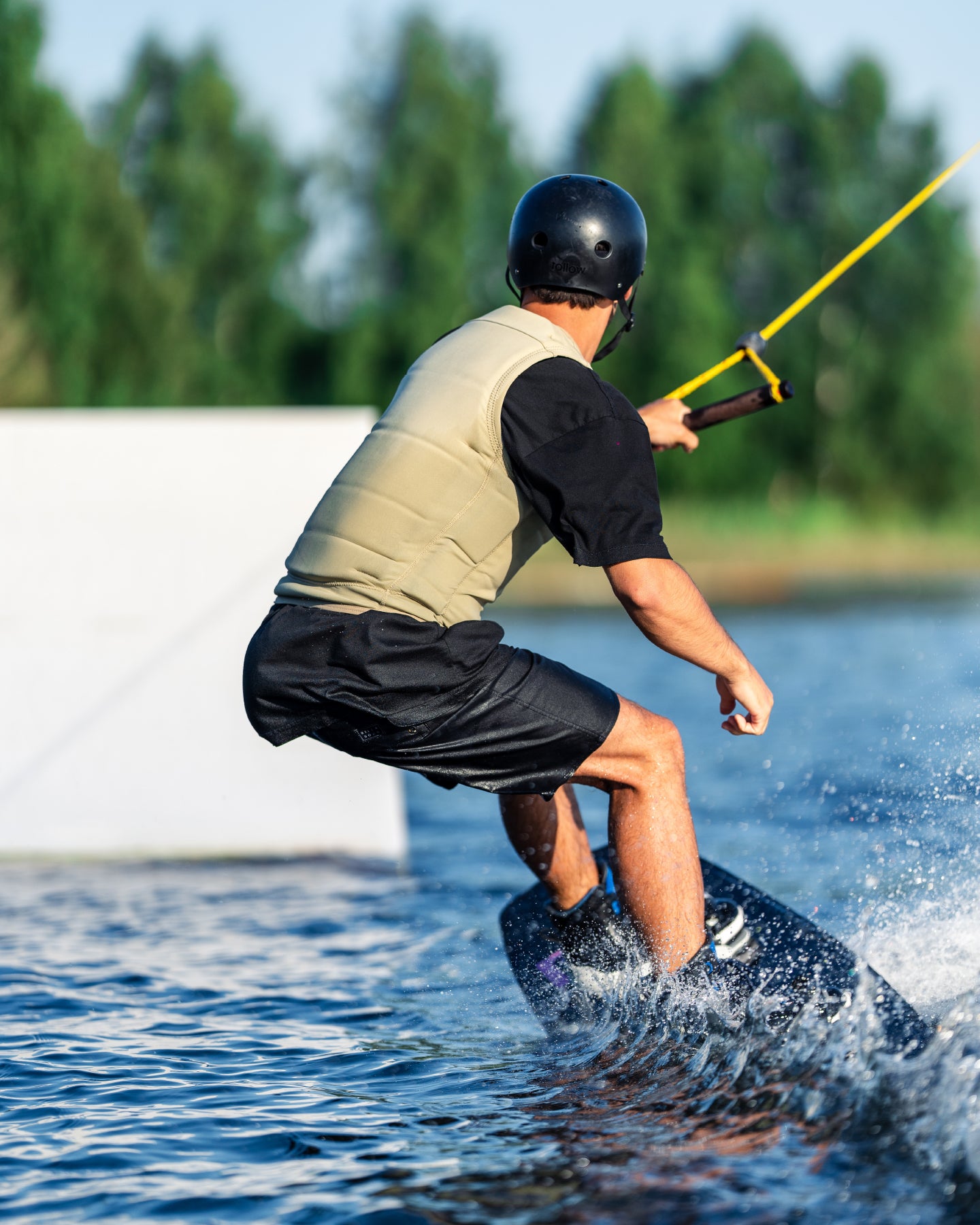 Follow Vid Impact- Sand - lifestyle 2