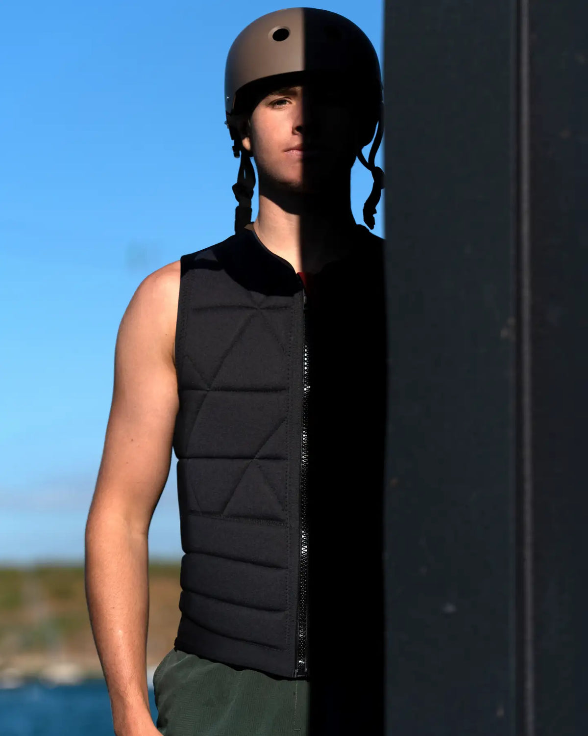 FOLLOW DIVISION 2 IMPACT XL 黒 ネオプレン ベスト Follow Love nor Money Mens Impact Vest in Black | Follow USA