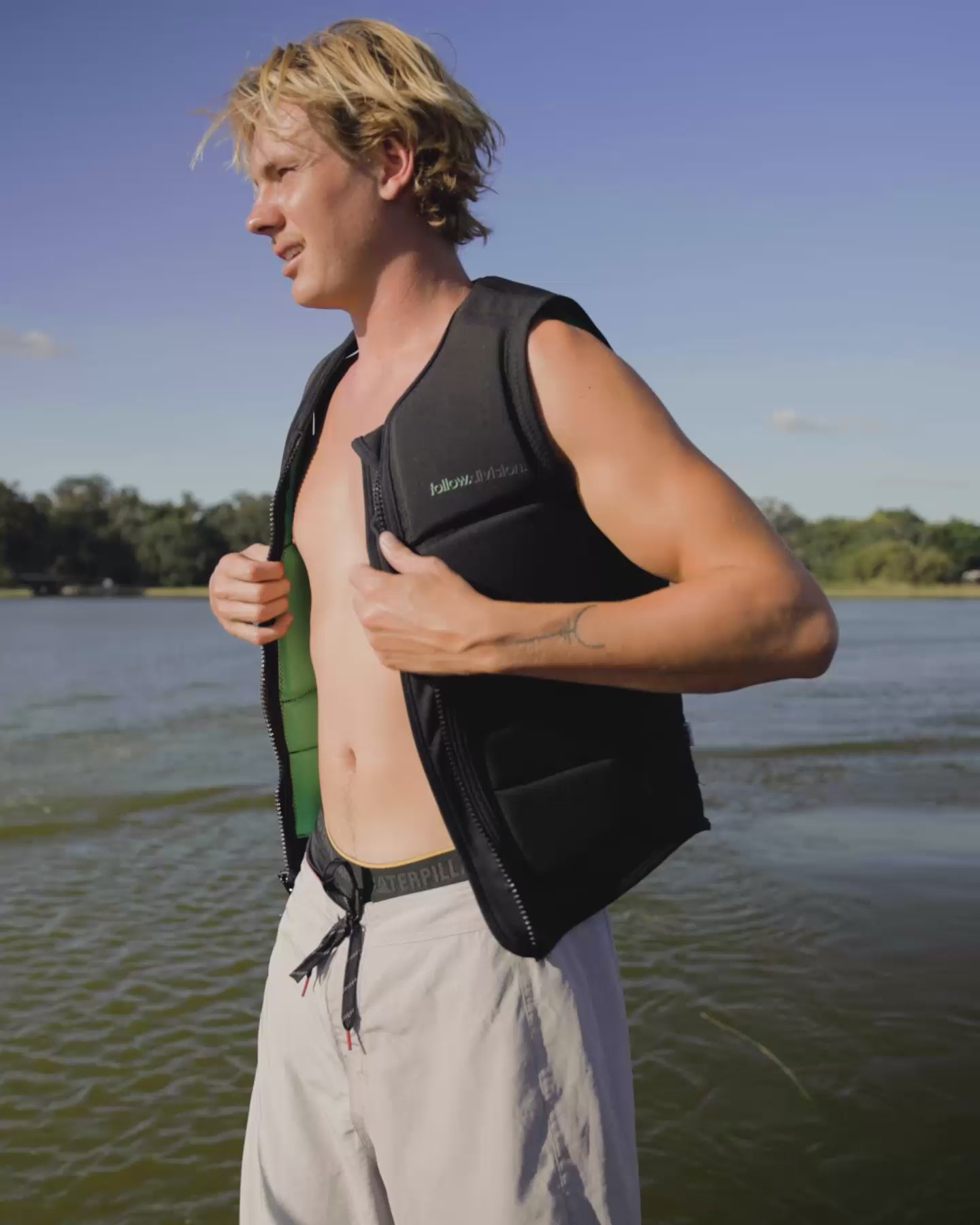 Sam Brown Wearing the Division 2 Impact Vest in Black